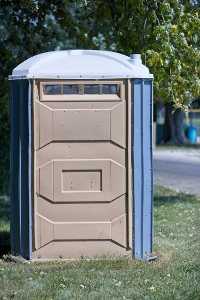 Best Best portable toilet rental  in Caledonia, WI